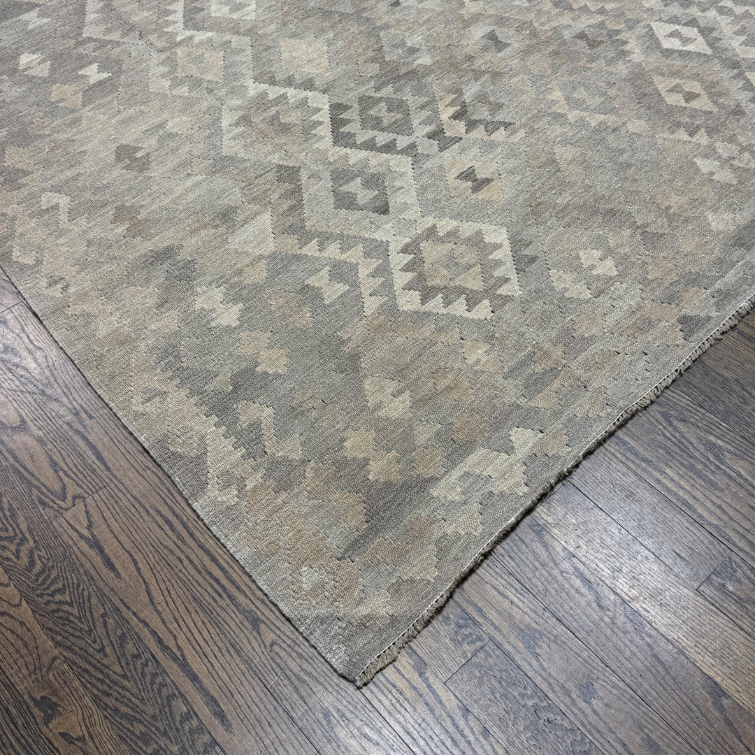 Handmade Beige New Kilim Rug in Beige