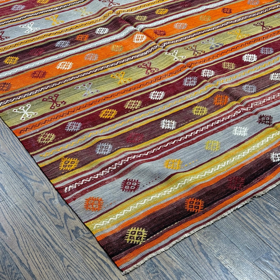 Handmade Turkish Striped Kilim Rug in Patterned