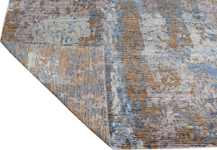 Hand Knotted Modern Area Rug In Blue Color