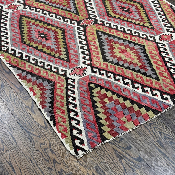 Old Turkish Kilim Rug in Green 