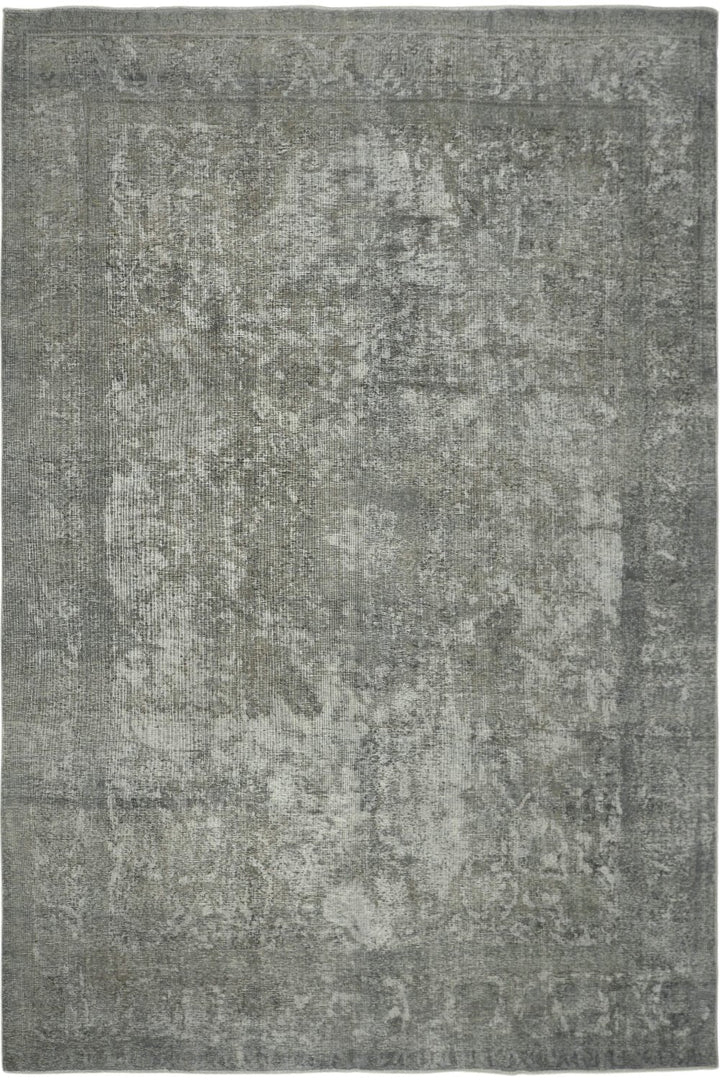 Distressed Decorative Vintage Overdyed Rug in gray