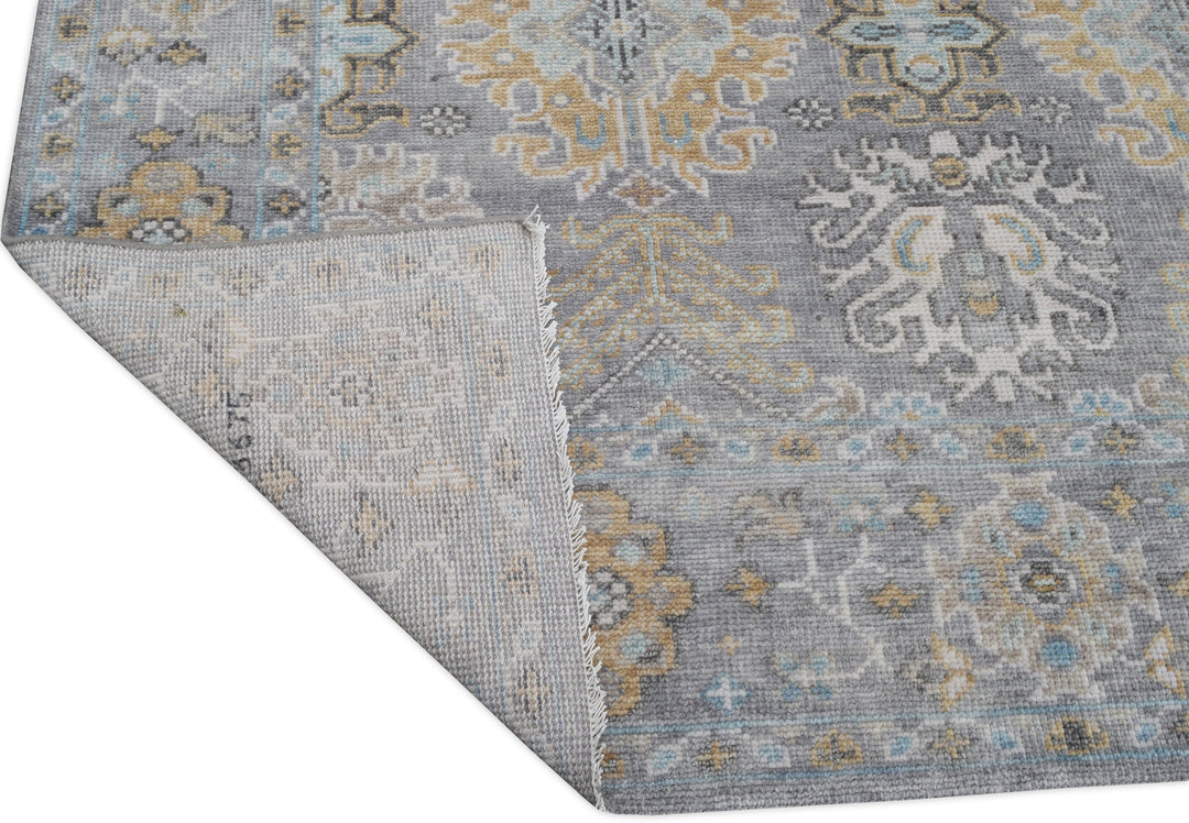 Hand Knotted Decorative Area Rug in gray