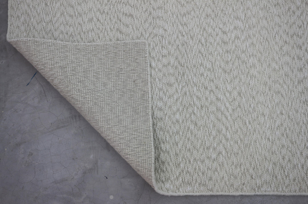 Hand Woven Neutral Jute Area Rug in White