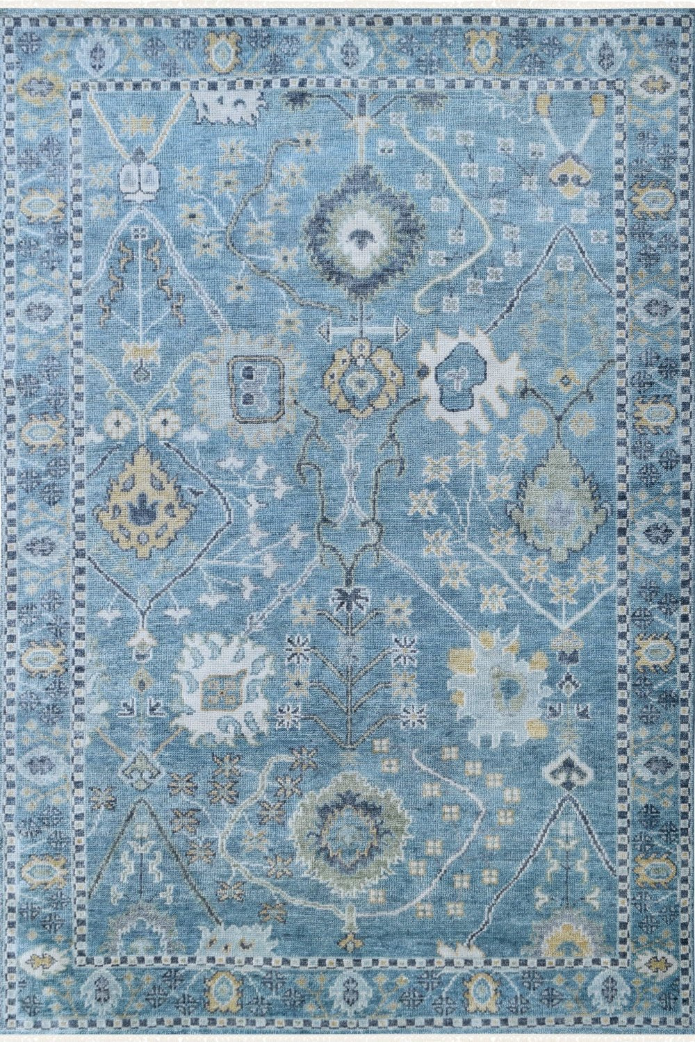 Hand Knotted Decorative Area Rug in a beautiful blue color 