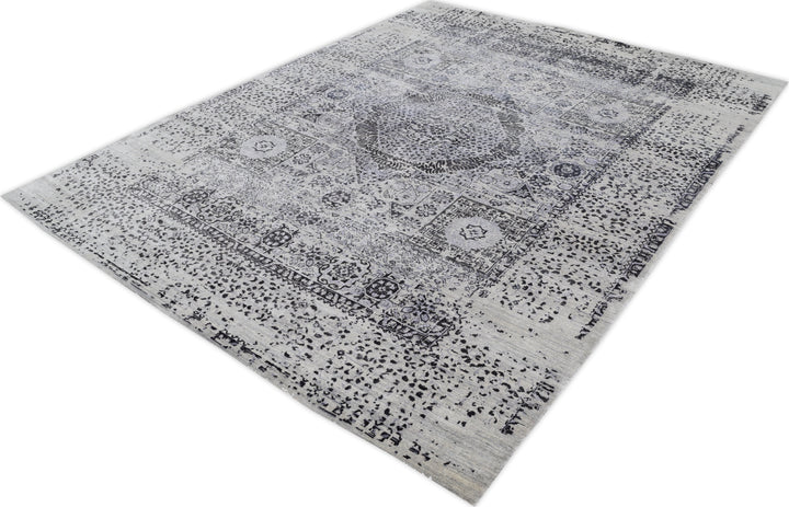 Hand Knotted Modern Area Rug in Gray Color